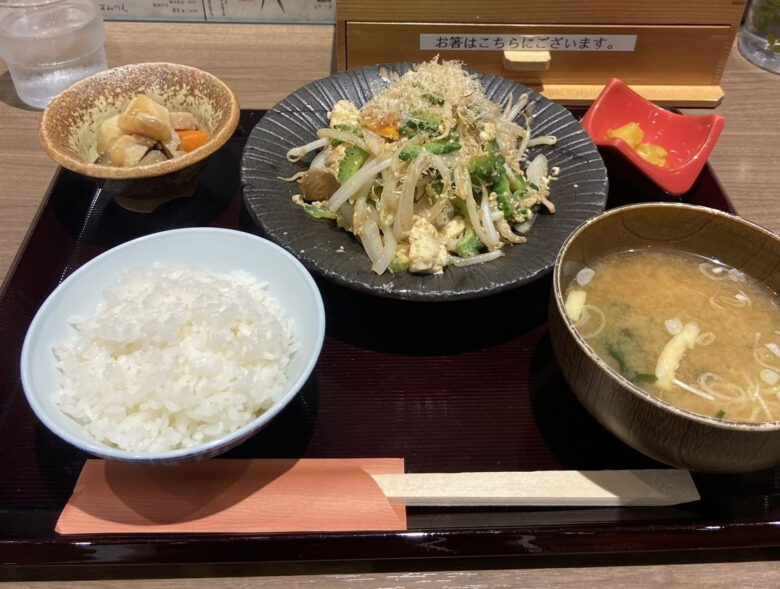 ゴーヤチャンプルー定食