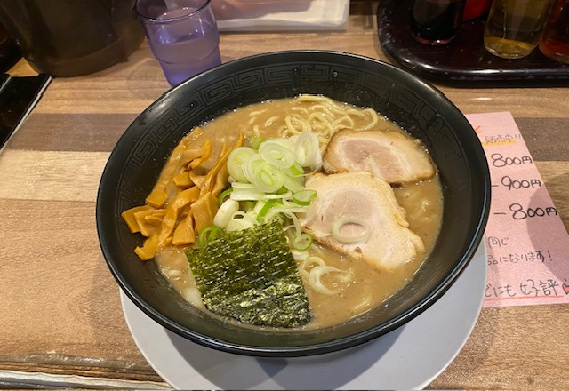 とんこつ正油ラーメン